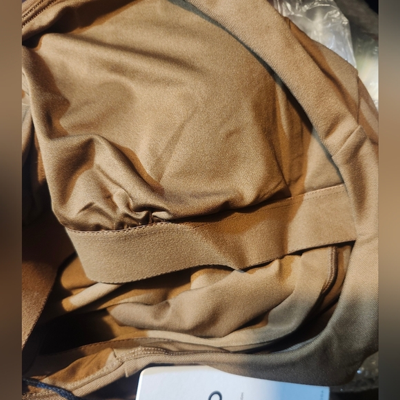 NWT ALO Sleek Back Bodysuit Size L - Picture 10 of 10